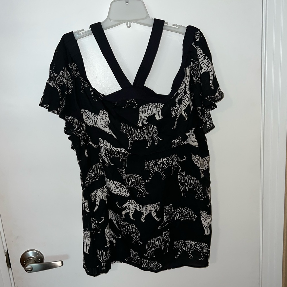INC International Concepts Black and White Tiger Print Top